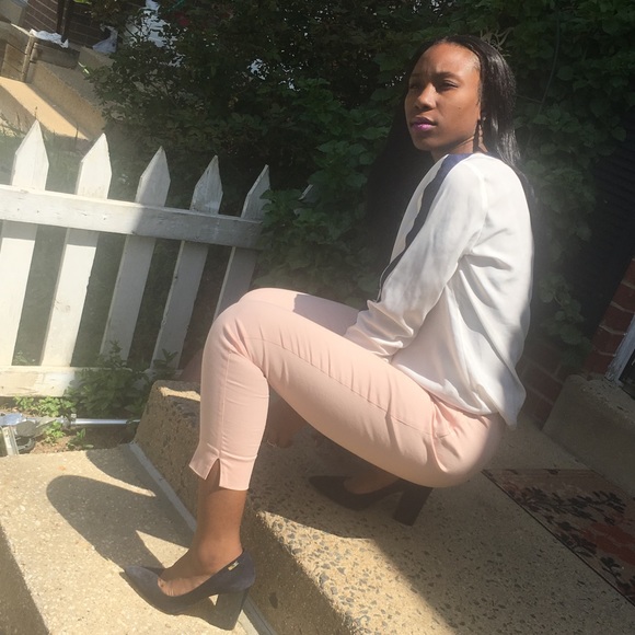 Navy Blue with Gold pendant Calvin Klein Heels - Picture 6 of 6